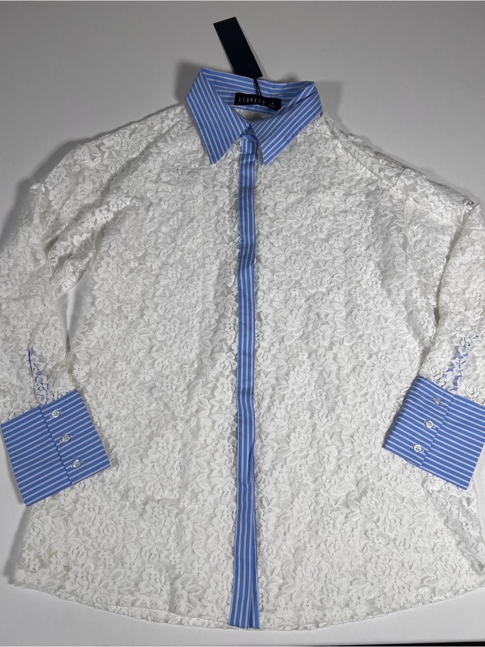 NWT Lioness Women's White Boyfriend Shirt Lace Button Down Small - Picture 3 of 7